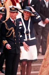 01416 Prints: THE PRINCE OF WALES AND THE PRINCESS OF WALES ON WALKABOUT IN LIVERPOOL ON THE 50TH