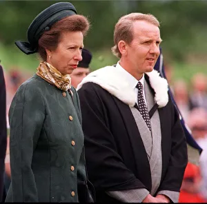 PRINCESS ANNE PRINCESS ROYAL VISITS QUEEN VICTORIA SCHOOL DUNBLANE SCOTLAND WITH