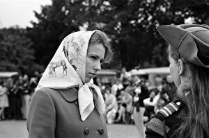 Images Dated 11th June 1971: Princess Anne visits the Horse Rangers of the Commonwealth at Hampton Court Palace