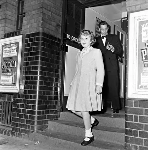 01318 Prints: Princess Anne visits the Victoria Palace Theatre to see the show Podrecca