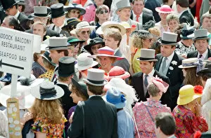 Sporting Collection: Princess Diana and attends the first day of the Ascot races. 19th June 1990