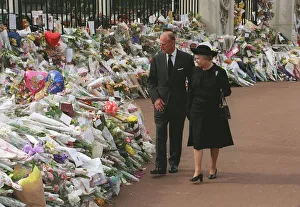 Floral Prints: Princess Diana Death 31 August 1997 The Queen and Prince Philip arrive