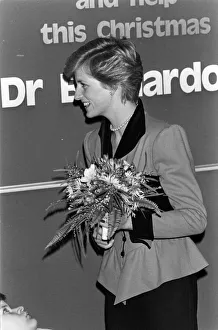 PRINCESS DIANA AT A DR BARNARDOs CAROL SERVICE - DECEMBER 1986