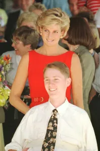 Caring Prints: Princess Diana meets 18 year old Ben Robinson at a rehabilitation centre in Ryde
