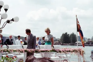 01510 Prints: Princess Diana and Prince Charles on their overseas visit to Thailand
