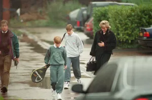 Chelsea Prints: Princess Diana with her two sons Prince Harry (left) and Prince William (centre