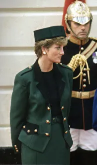 PRINCESS DIANA AT VICTORIA STATION WAITING FOR THE ARRIVAL OF ITALIAN PRESIDENT COSSIGA