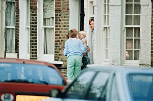 01069 Collection: Princess Diana visits friend Carolyn Bartholmew, former flatmate, in London