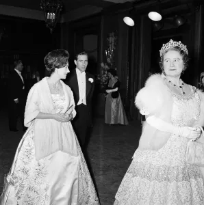 01259 Prints: Princess Margaret and her fiance Antony Armstrong-Jones attend a gala ballet performance