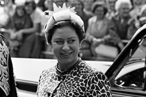 Images Dated 10th May 1971: Princess Margaret at the Hammonds department store, Hull. 10th May 1971