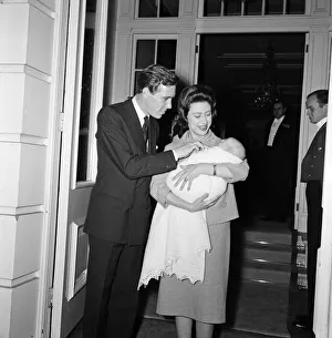 Newborn Prints: Princess Margaret leaves Clarence House with husband Lord Snowdon
