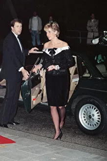 Images Dated 17th October 1990: The Princess of Wales, Princess Diana, is guest of honour at a special performance of