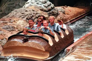 Amusement Park Prints: PRINCESS OF WALES AND SONS ON LOG FLUME IN DISNEYLAND - 01 / 09 / 1993