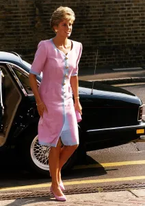 Princess of Wales visiting disabled servicemen and women at the Royal Star