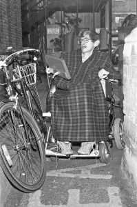 01159 Prints: Professor Stephen Hawking, out and about in Cambridge December 1990Professor Stephen
