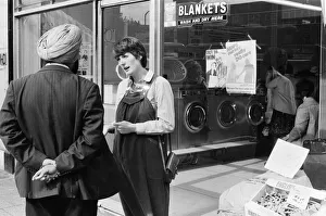 00960 Prints: Prospective Labour member of Parliament Harriet Harman canvassing in Peckham