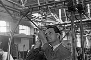 01187 Collection: Quality control at the BSA Factory, Small Heath, Birmingham seen here inspecting