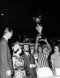 Overseas Prints: The Queen and The Duke of Edinburgh with football legend Pele at The Maracana Stadium in