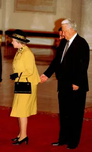 Queen Elizabeth with Boris Yeltsin standing behind at the Kremlin in Moscow