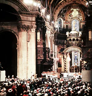 Cathedrals Prints: Queen Elizabeth II 1977 Silver Jubliee Thanksgiving Service at St Paul
