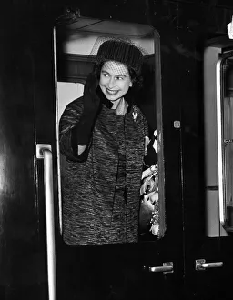 01035 Prints: Queen Elizabeth II arrives at Newport Station ahead of opening Spencer Works