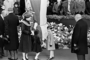 Stations Prints: Queen Elizabeth II, with her children Prince Charles and Princess Anne