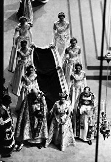 00862 Prints: Queen Elizabeth II Coronation Westminster Abbey June 1953 train carried by women