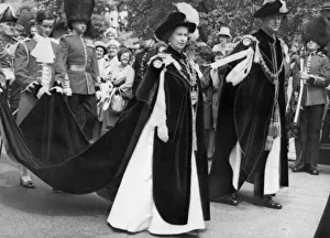 01439 Prints: Queen Elizabeth II and The Duke of Edinburgh at the Garter ceremony Windsor