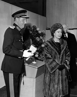01132 Prints: Queen Elizabeth II, opening the Langton River Entrance at Langton Dock System