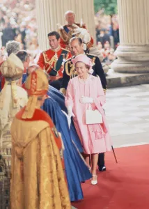 Red Carpet Prints: Queen Elizabeth II & Prince Philip arrive at St Pauls Cathedral