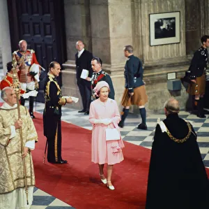 00364 Prints: Queen Elizabeth II & Prince Philip arrive at St Pauls Cathedral, for Thanksgiving service