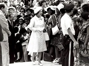 Queen Prints: Queen Elizabeth II and Prince Philip greet Crowds in Washington DC, USA