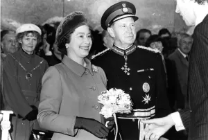 00088 Prints: Queen Elizabeth II and Prince Philip during a visit to Gateshead Metro Station with Sir