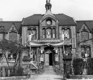 Queen Elizabeth II, Princess Elizabeth - Coronation - a highly decorated house in