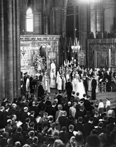 00082 Prints: Queen Elizabeth II, Princess Elizabeth marries Prince Philip 20 November 1947