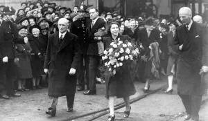 Queen Elizabeth II, Princess Elizabeth visiting the yard of Sir James Laing