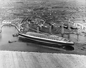Tugs Prints: The Queen Elizabeth II - QE2 ship - An aerial view of the ship after the launching