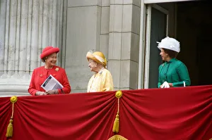 Commemoration Prints: Queen Elizabeth II, Queen Mother & Princess Margaret on the balcony of Buckingham Palace