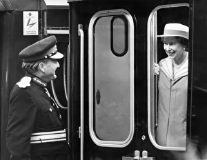 00087 Prints: Queen Elizabeth II says goodbye to Sir Ralph Carr-Ellison at Newcastle Central Station