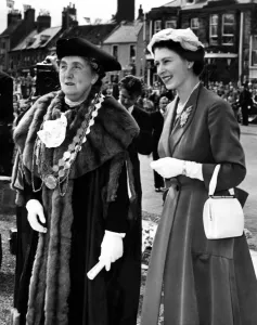 00088 Prints: Queen Elizabeth II smiling at the cheering crowds during a trip to Berwick on Tweed