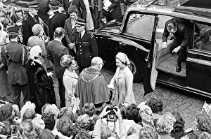 01114 Prints: Queen Elizabeth II during her visit to Solihull during her Silver Jubilee tour