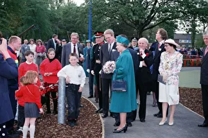 00756 Prints: Queen Elizabeth II visiting Middlesbrough to open Pallister Park