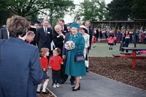 00756 Prints: Queen Elizabeth II visiting Middlesbrough to open Pallister Park