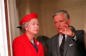 QUEEN ELIZABETH II WEARING RED AT LORDS CRICKET GROUNDS WITH LORD GRIFFITHS - 22 / 06 / 1993