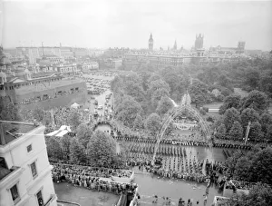 00862 Prints: Queen Elizabeth ll Coronation June 1953 Views of Procession Passing along