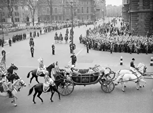 00191 Prints: Queen Elizabeth May 1954 with familyPrince philip Duke of edinburgh