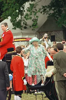 Walking Stick Prints: Queen Elizabeth The Queen Mother at Sandringham Flower Show, Norfolk. 26th July 1995