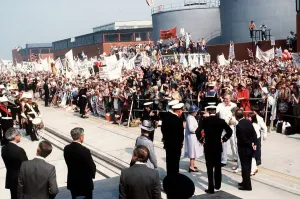 Queen Elizabeth welcomes navy back from Falklands war 1982 after HMS Invincible docks