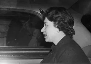 The Queen pictured leaving Buckingham Palace before the birth of her third child