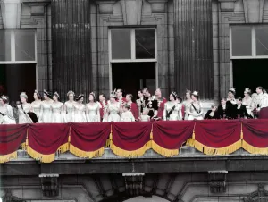 00191 Prints: The Queen with Prince Philip, Prince Charles, Princess Anne
